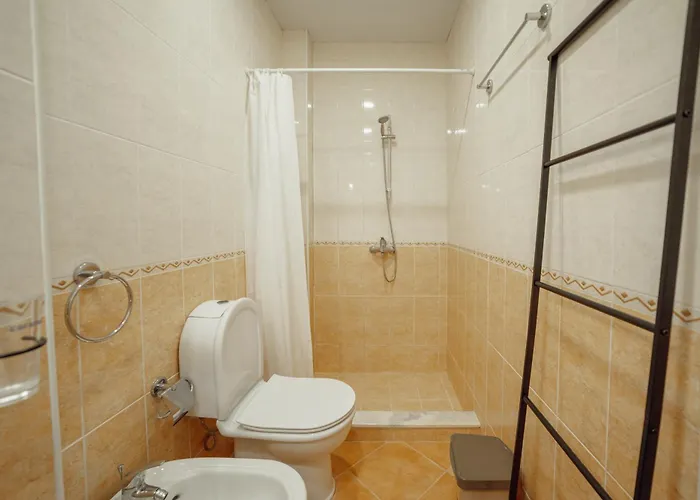 Center Comfort By Vacationy